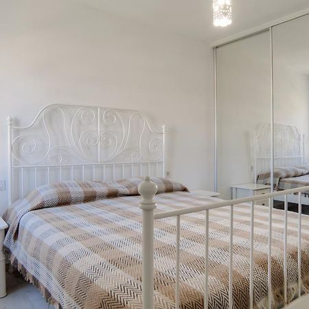 Marina Del Sol Apartment By Rafleys フエンヒロラ エクステリア 写真