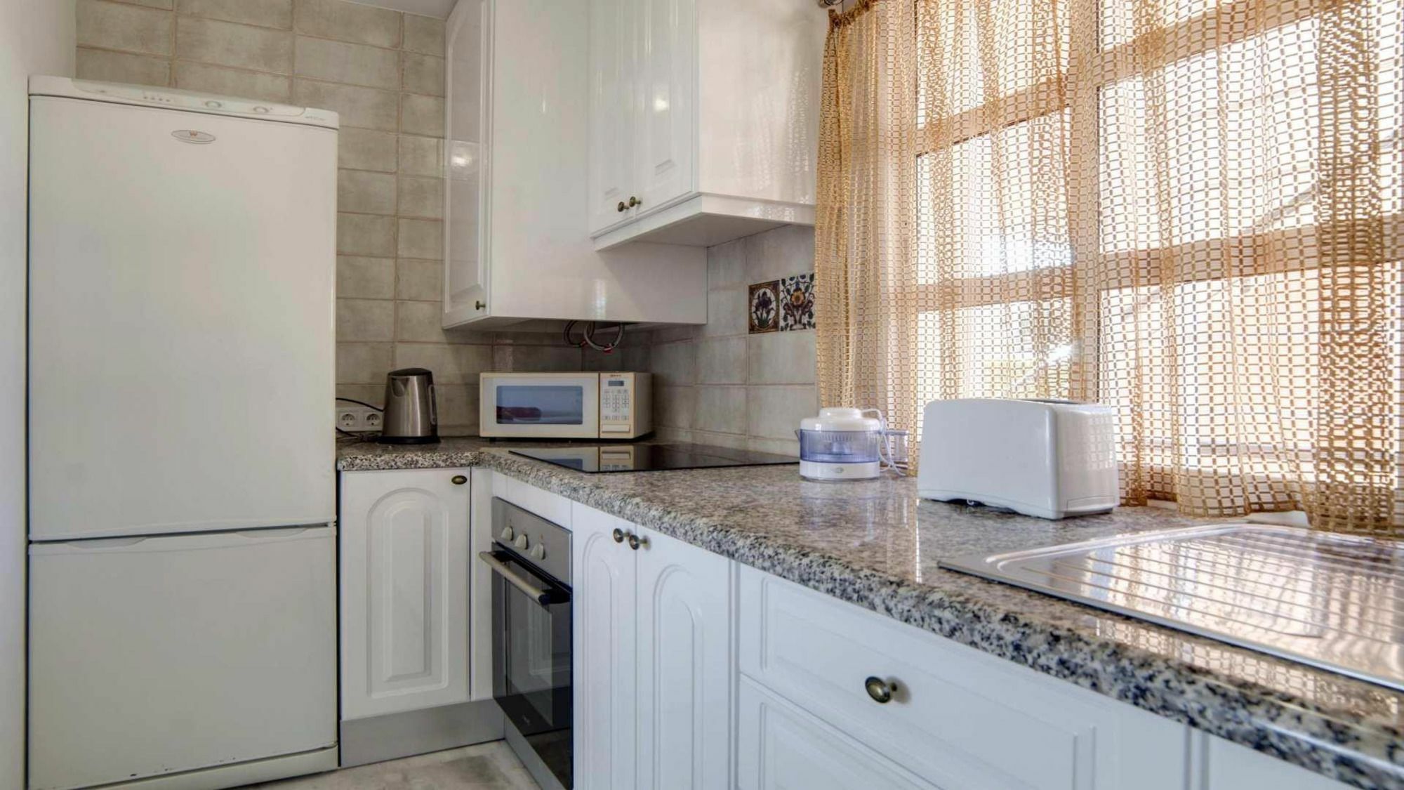 Marina Del Sol Apartment By Rafleys フエンヒロラ エクステリア 写真