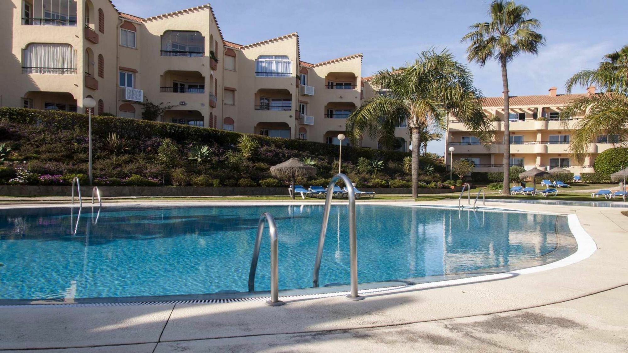 Marina Del Sol Apartment By Rafleys フエンヒロラ エクステリア 写真
